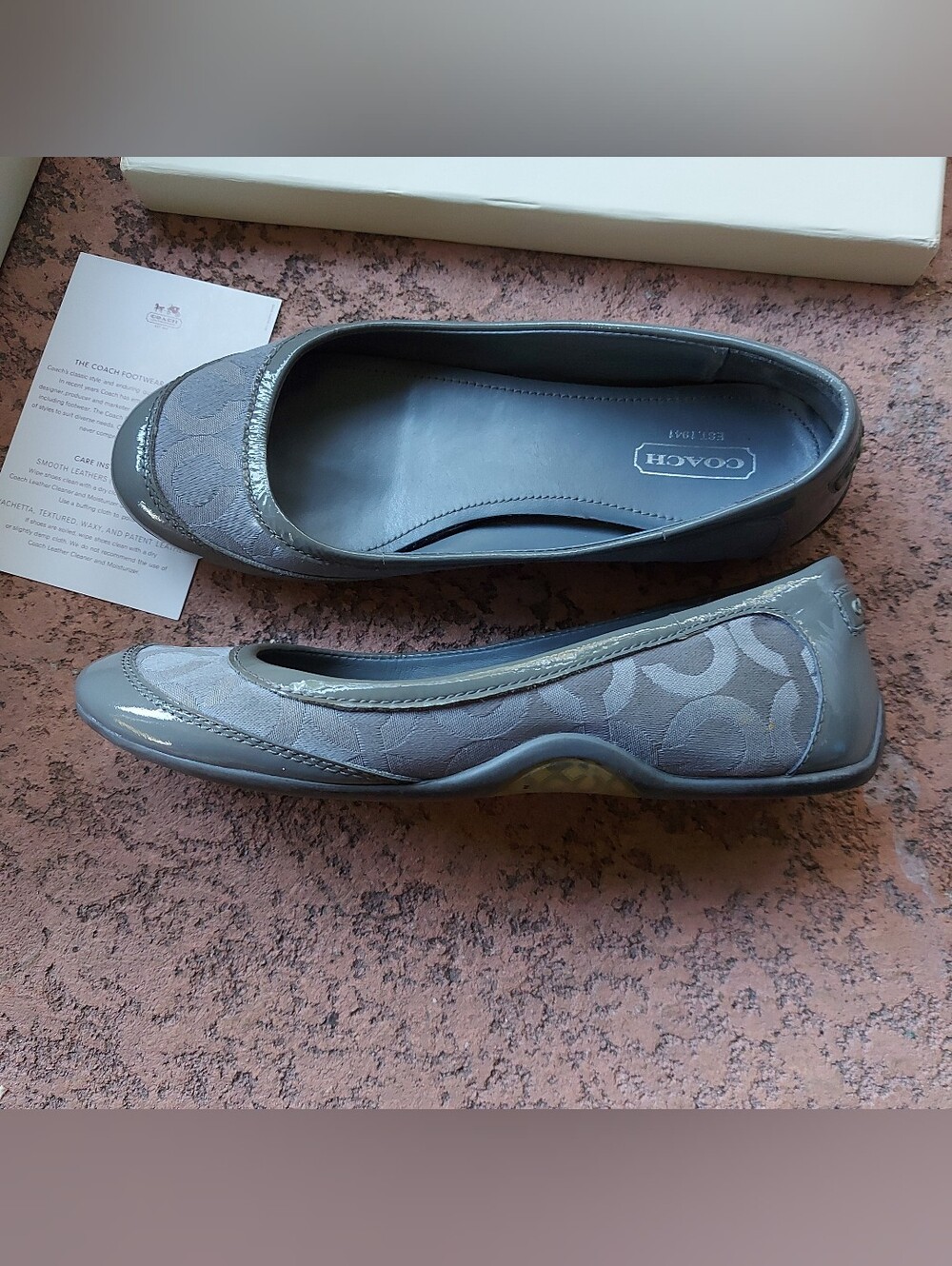 Coach Women's Gray Signature Ballet Flats size 6
